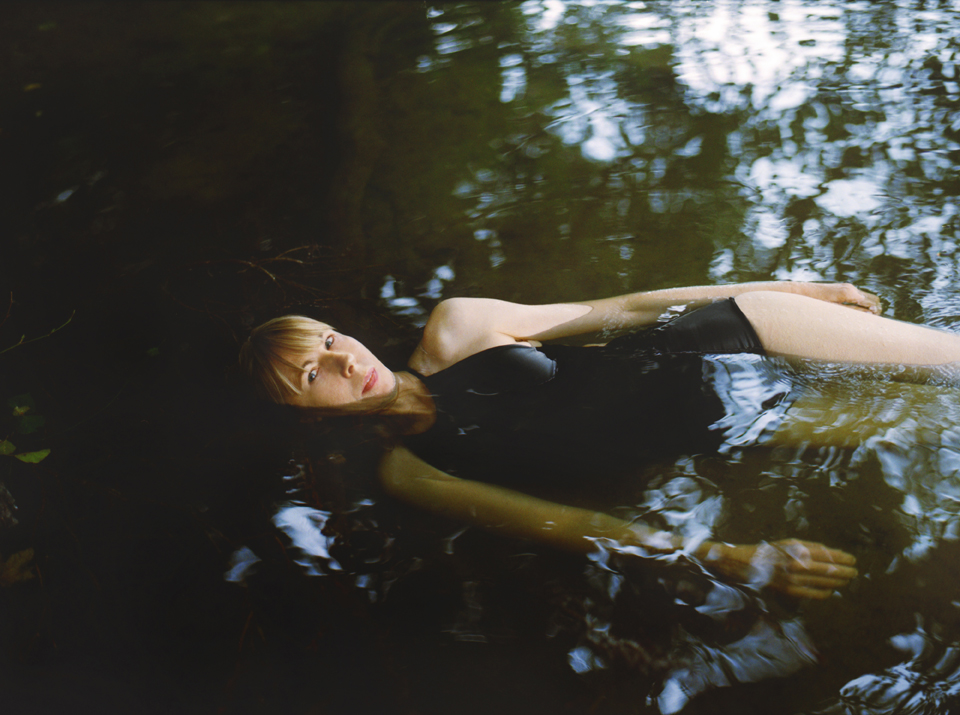 KIRSTEN BECKEN