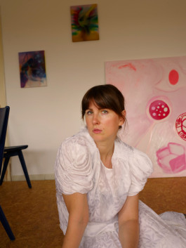 KIRSTEN BECKEN